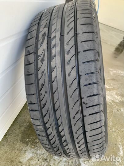 Pirelli Powergy 215/55 R17 98Y