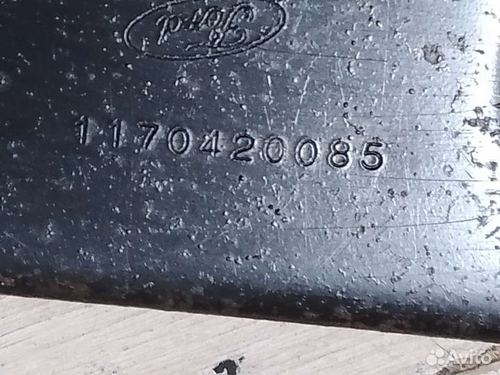 Правый рычаг Ford Focus 1