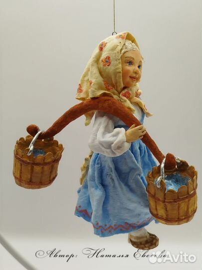 Ватные ёлочные игрушки Девушка с коромыслом