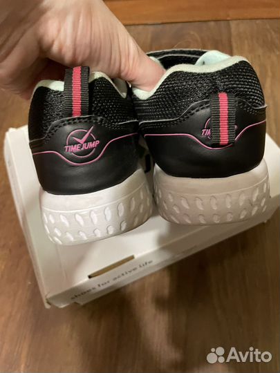 Кроссовки для девочки 33 размер