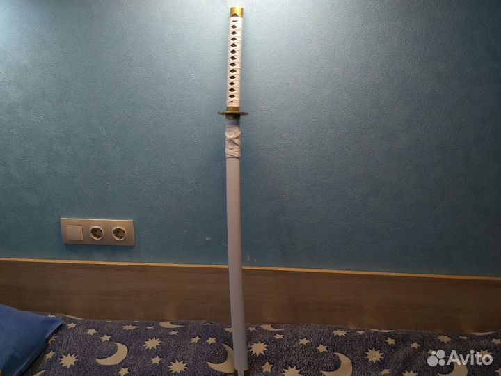Деревянная-пластиковая катана из аниме Ван пис