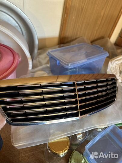 Решетка радиатора w211