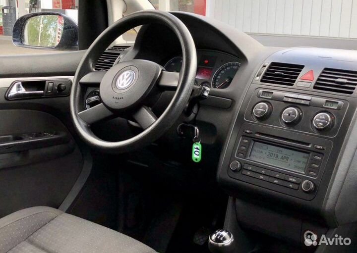 Трансфер перевозки такси трезвый водитель