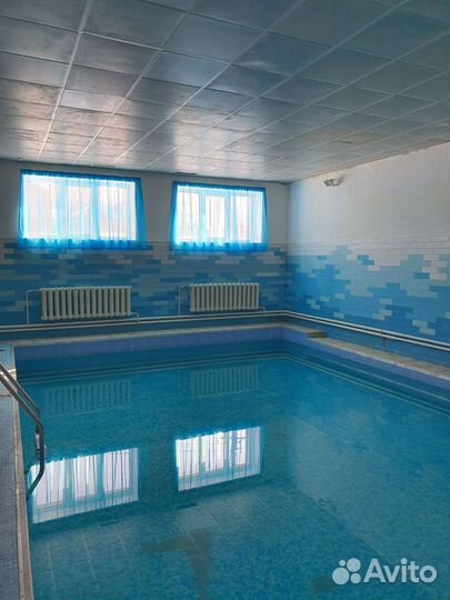 Баня, сауна с большим бассейном