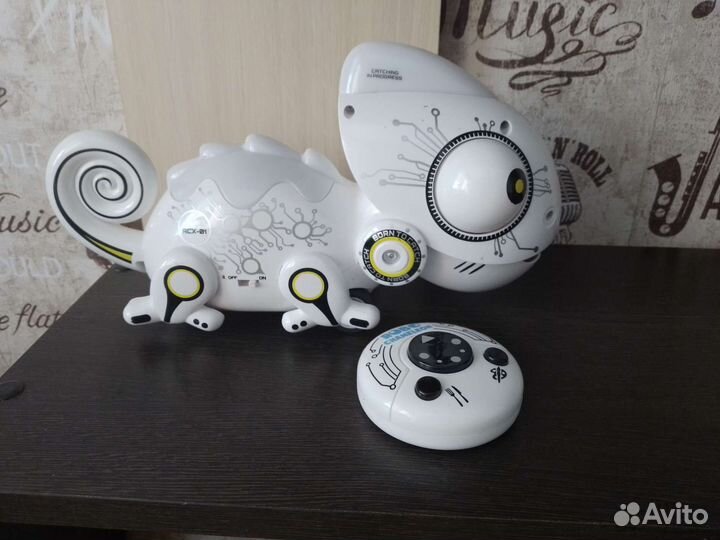 Хамелеон игрушка