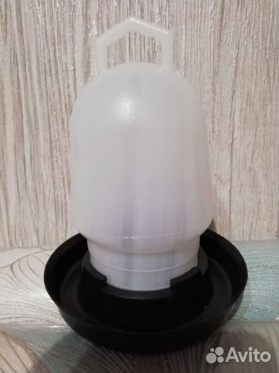 Поилка для мелких птиц