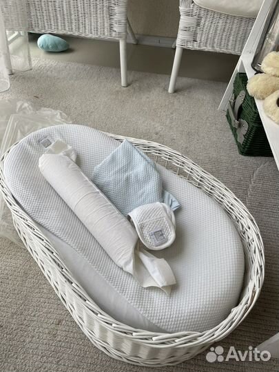 Кокон для новорожденных в корзине