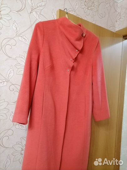Пальто женское 52 размер
