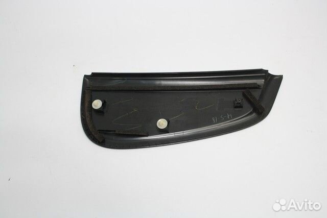 Накладка двери 5757A359 задняя Mitsubishi L200