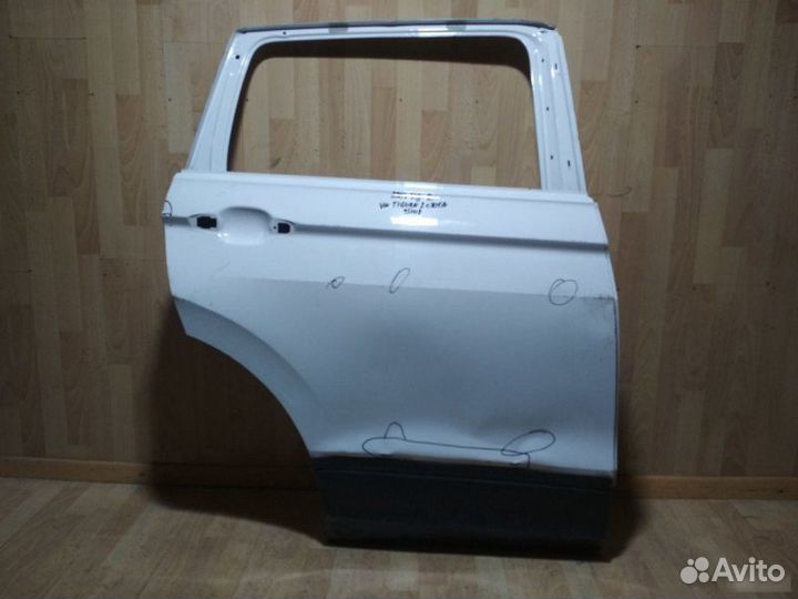 Дверь Volkswagen