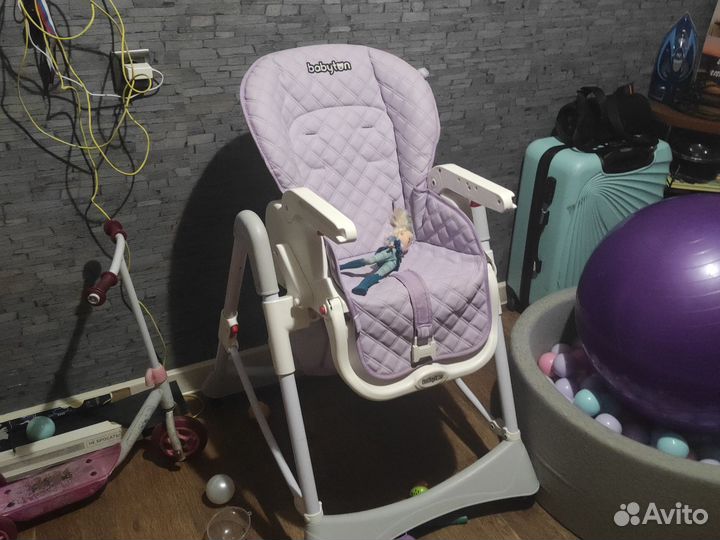 Детский стол и стульчик для кормления