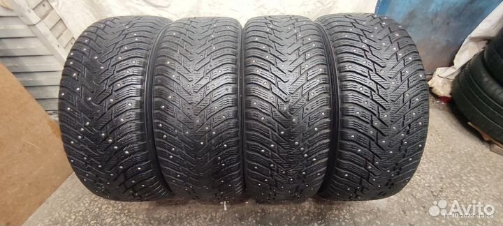 Nokian Tyres Hakkapeliitta 8 235/55 R17 103T