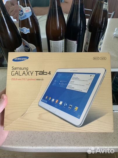 Планшет Samsung Galaxy Tab 4