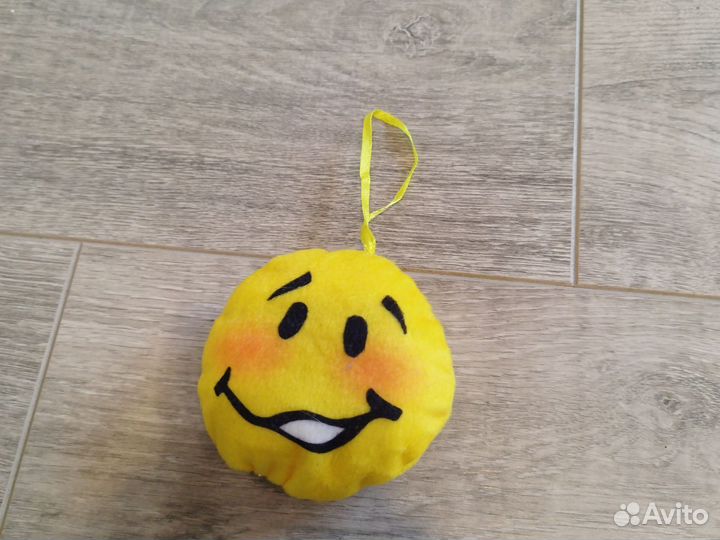 Брелок смайл