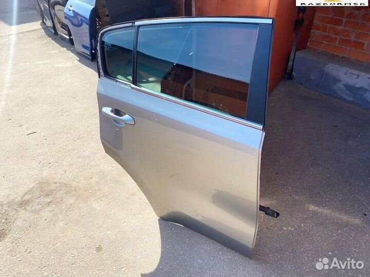 Задняя правая дверь Киа Спортейдж 4 б/у