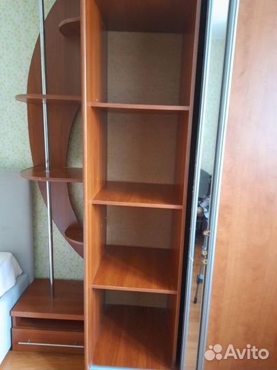Шкаф купе с зеркалом