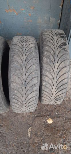 Sava Eskimo Stud 185/65 R15 82