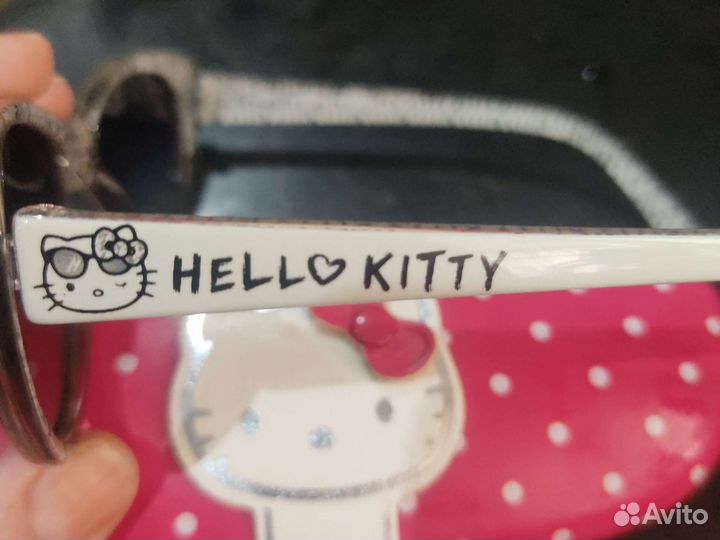 Солнцезащитные очки для девочки