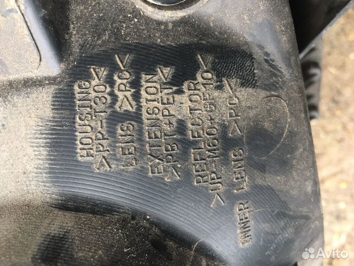 Фара suzuki swift правая