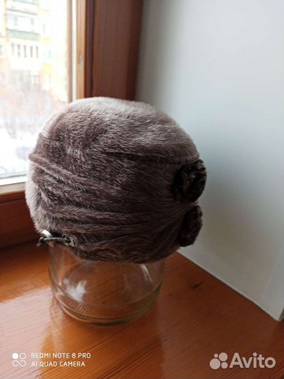 Берет и шапочки тёплые женские