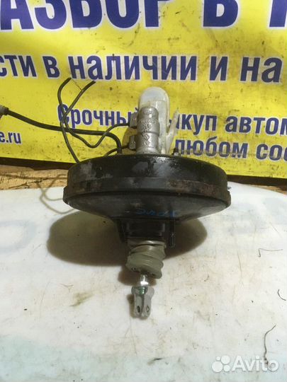 Вакуумник тормозной Toyota Yaris