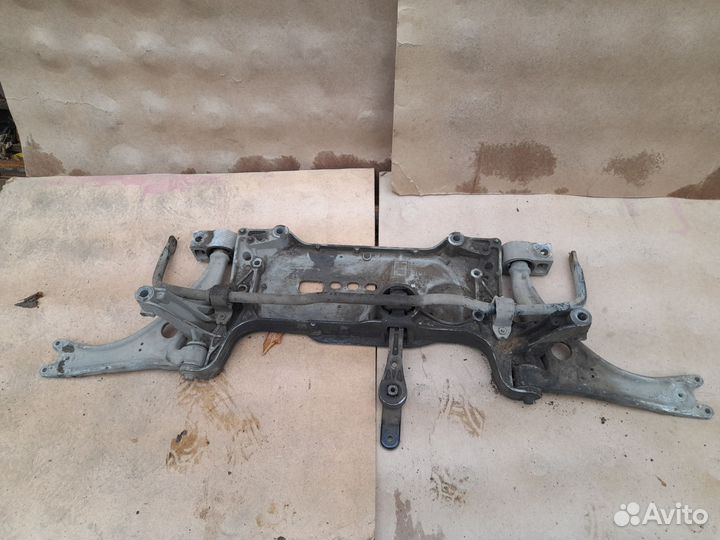 Передняя балка на Volkswagen Passat b6