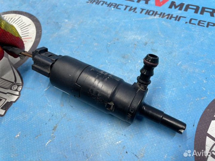 Насос омывателя фар Bmw 5-Series E60 M54B30 2004