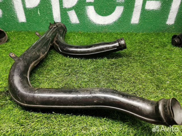 Патрубок интеркулера на Volvo S80 I