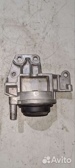 Опора двигателя левая Nissan Qashqai J11