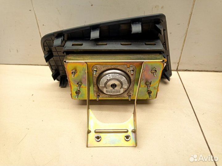 Подушка безопасности в торпедо Chery M11 хейтчбек