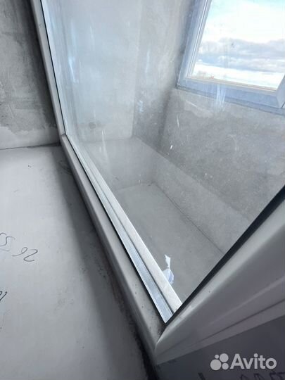 Пластиковая дверь и окно