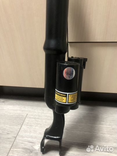 Пневмоамартизатор W222