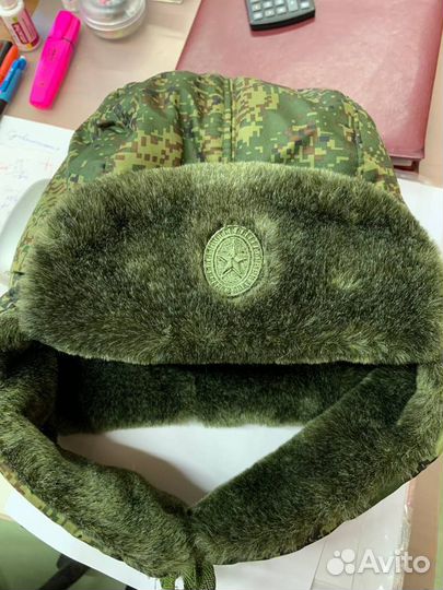 Военный офисный костюм