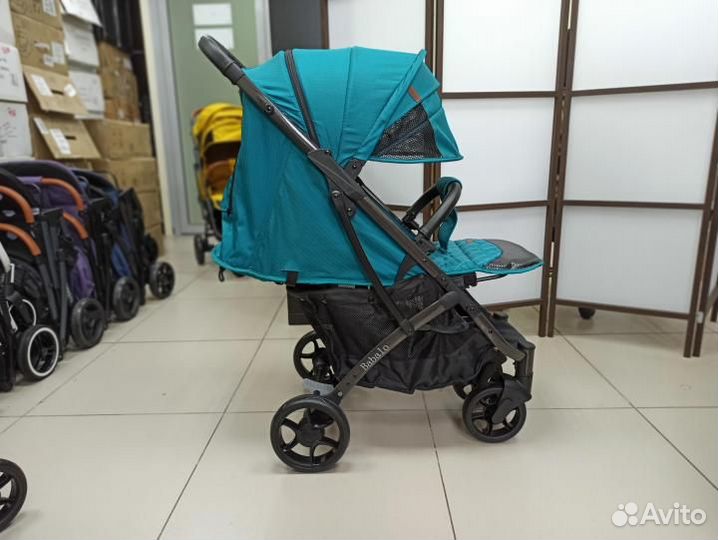 Коляска прогулочная Новая