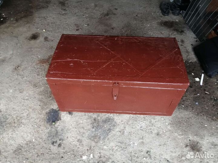 Сундук деревянный старинный