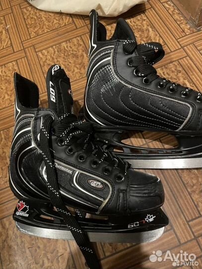 Коньки хоккейные 36 размер