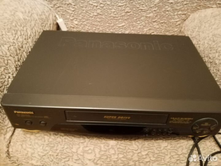 Видеомагнитофон panasonic