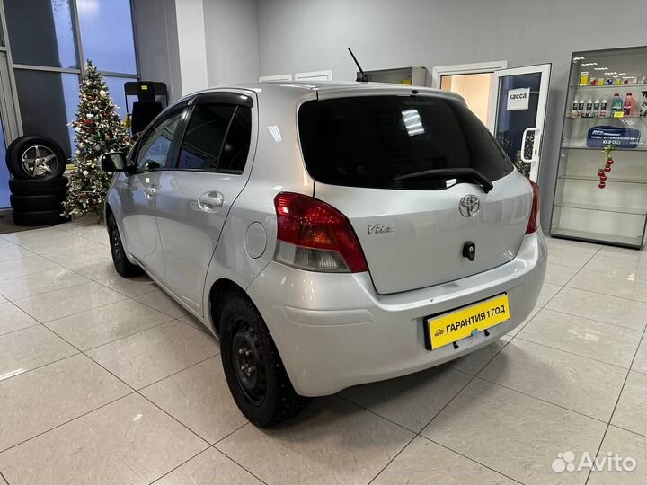 Toyota Vitz 1.0 CVT, 2008, 205 000 км