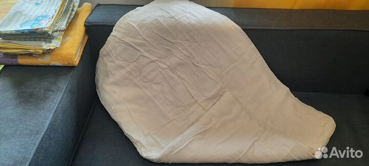 Детское одеяло и постельное белье в кроватку