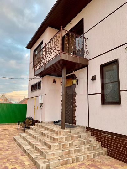 Дом 148 м² на участке 8 сот.