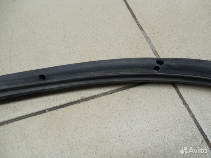 Уплотнитель (внутри) Fusion 2002-2012