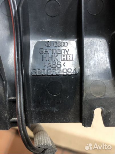 VW Passat B5 Крышка зеркала с динамиком