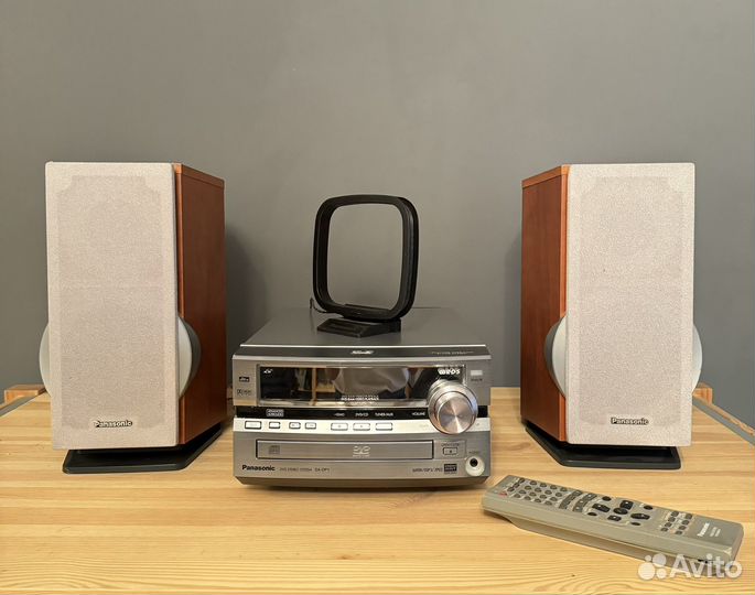 DVD и CD проигрыватель, стерео система Panasonic