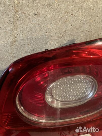 Фара задняя в крышку багажника Фольцваген Тигуан