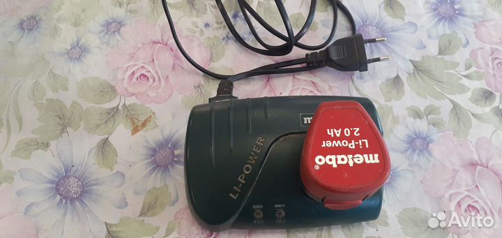 Зарядное устройство с аккумулятором melabo