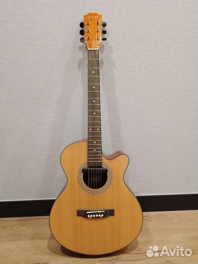 Акустическая гитара бу