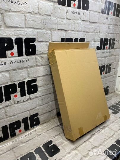 Крышка двигателя (декоративная) левая Infiniti