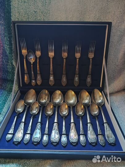 Набор столовых приборов