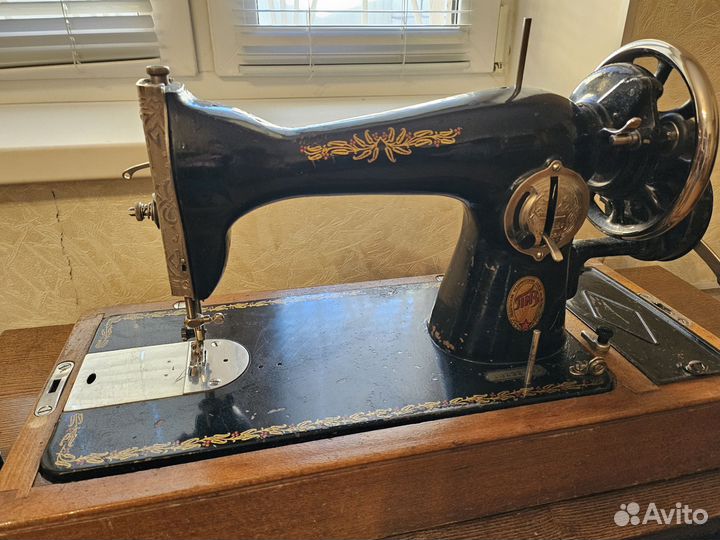 Швейная машина ручная