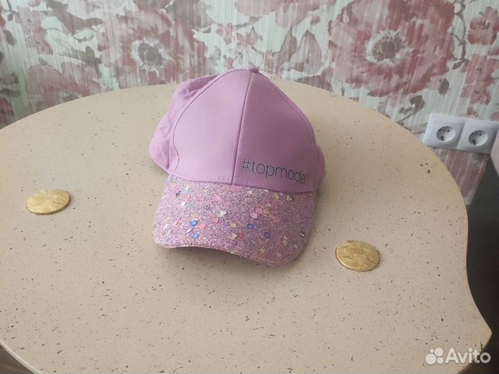 Кепки разные на девочку